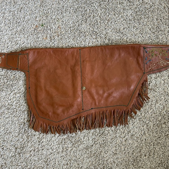 Hand Made Fringed Leather Waist Bag with Peace Sign - Picture 10 of 15